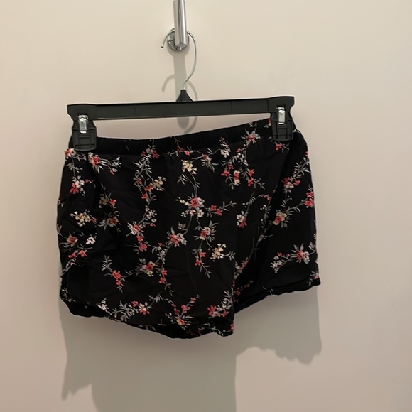 Garage Shorts Blue Mom Jean Shorts, Black Floral Shorts, Black Mom Denim Shorts - Picture 4 of 7